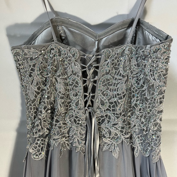 Formal strapless gown size 3 juniors - Picture 5 of 6